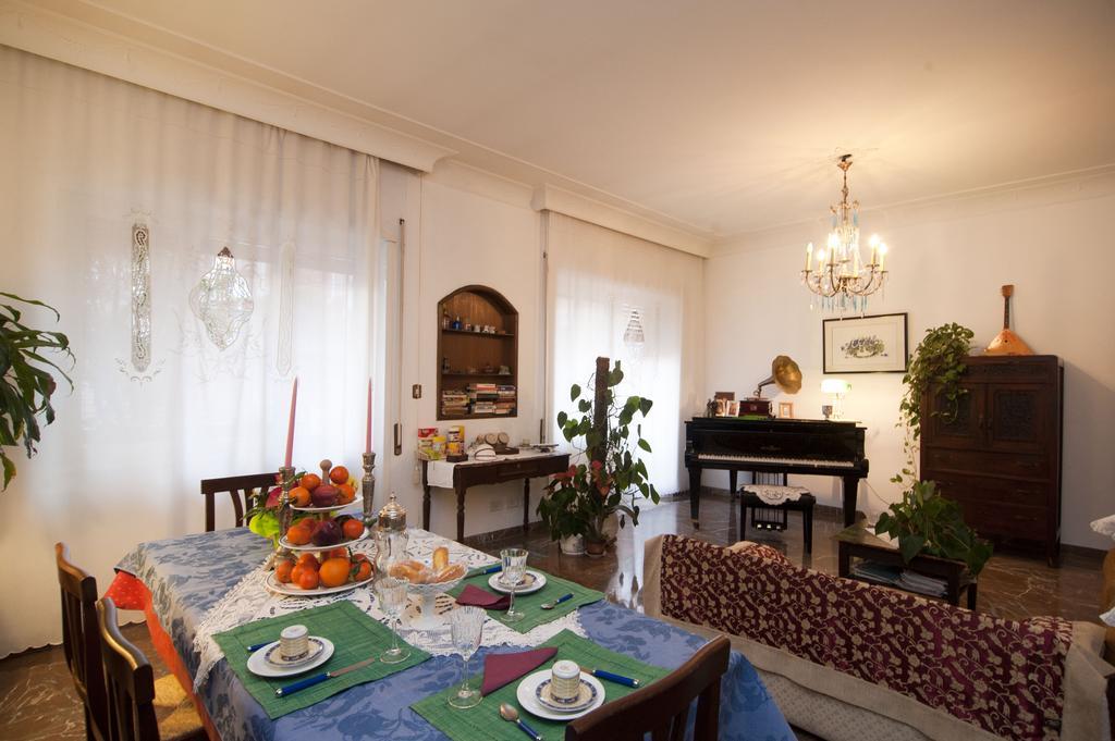 B&B Casa Feliceローマ エクステリア 写真